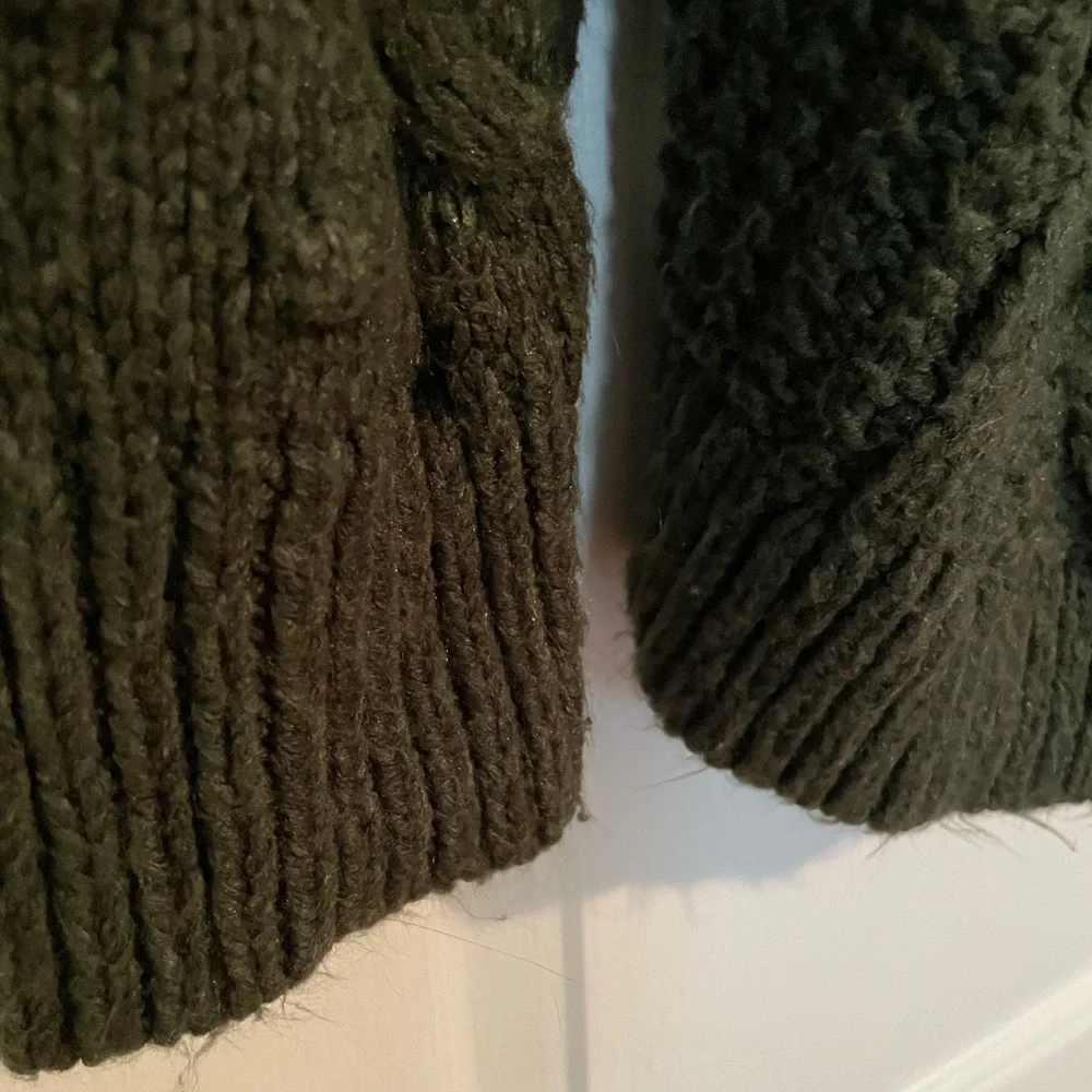 Comfy Universal Thread sweater (Target) in hunter green, XXL - Picture 4 of 7